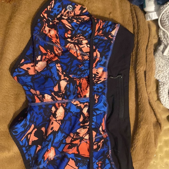 Lululemon shorts - Picture 3 of 3